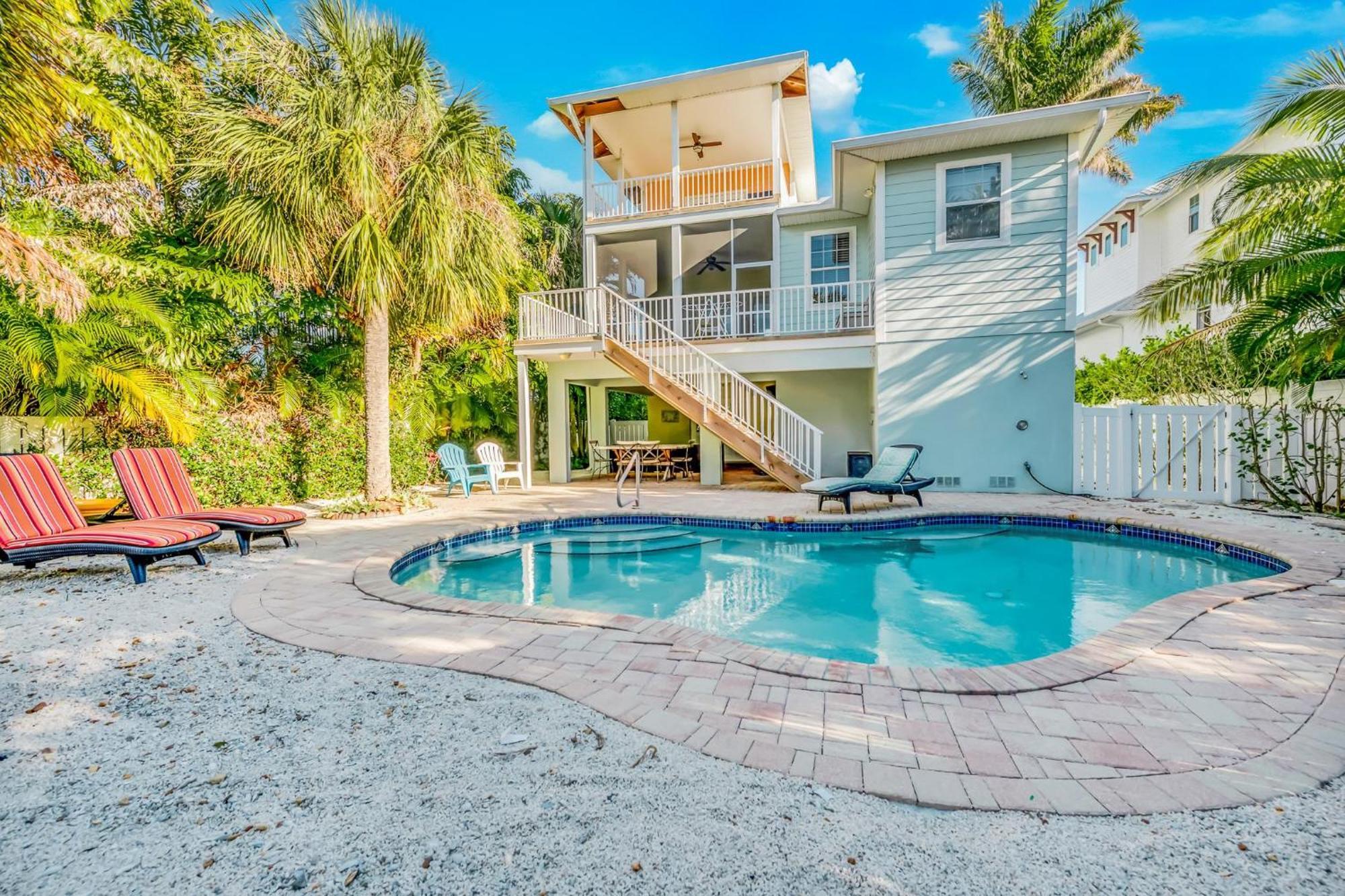 Flip Flops And Fish Tales Villa Anna Maria Exterior photo