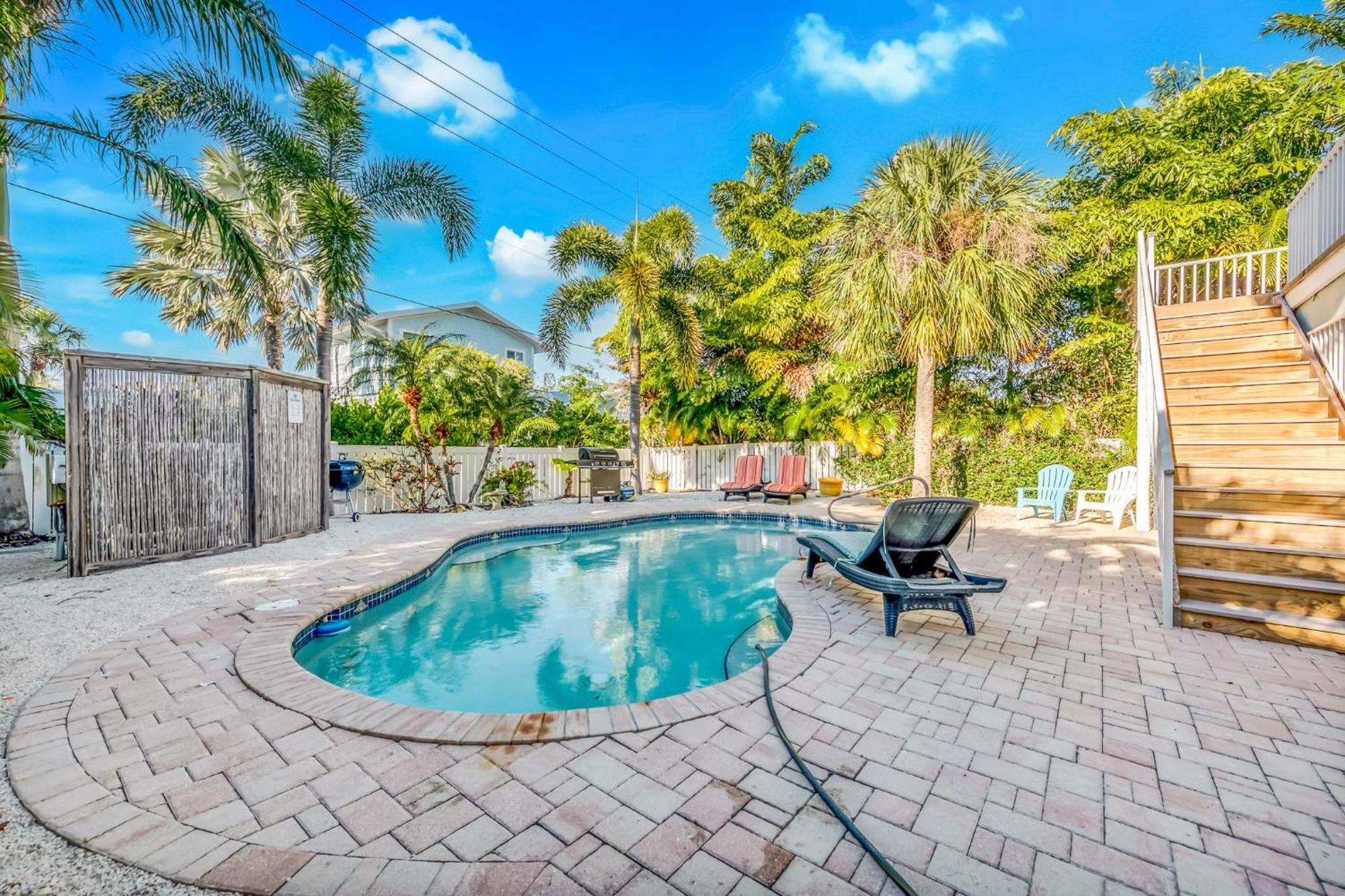 Flip Flops And Fish Tales Villa Anna Maria Exterior photo